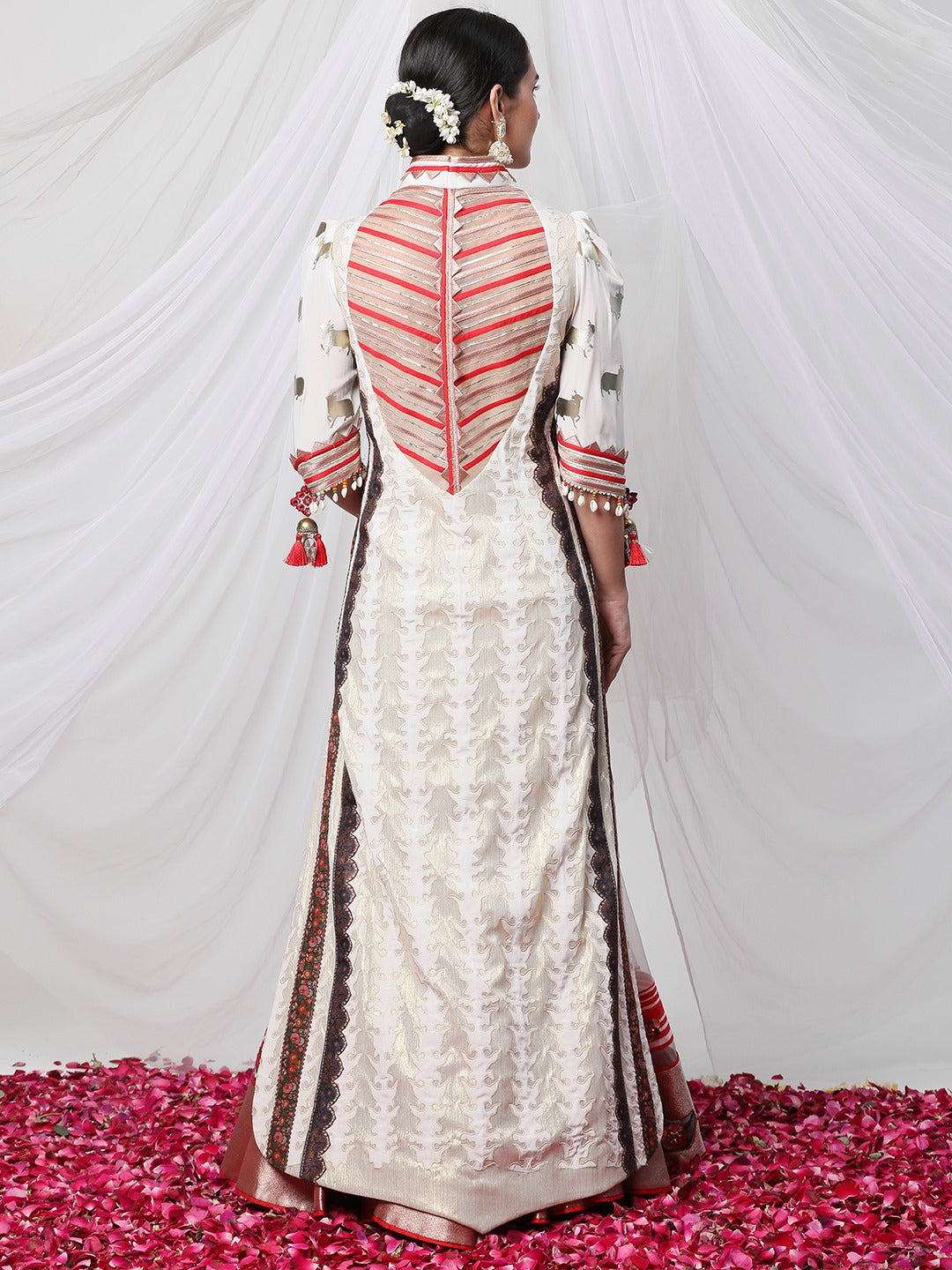 KAMDHENU AMEERAN SUIT