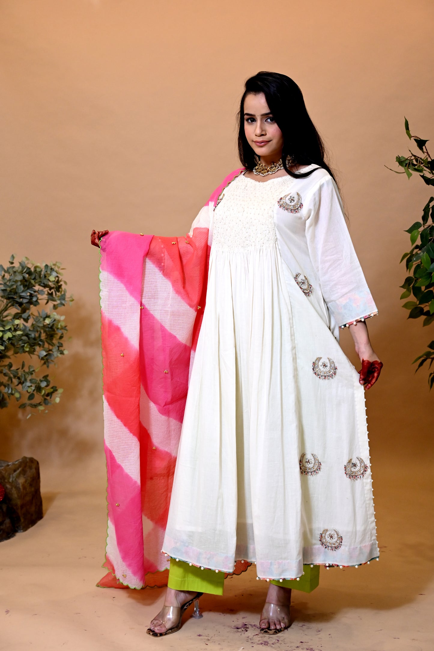 CHANDBALI_ Off white mul cotton suit set