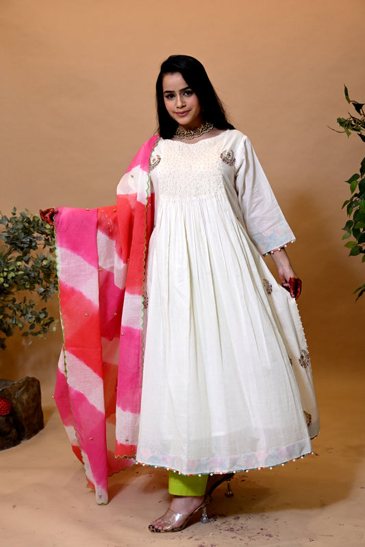 CHANDBALI_ Off white mul cotton suit set