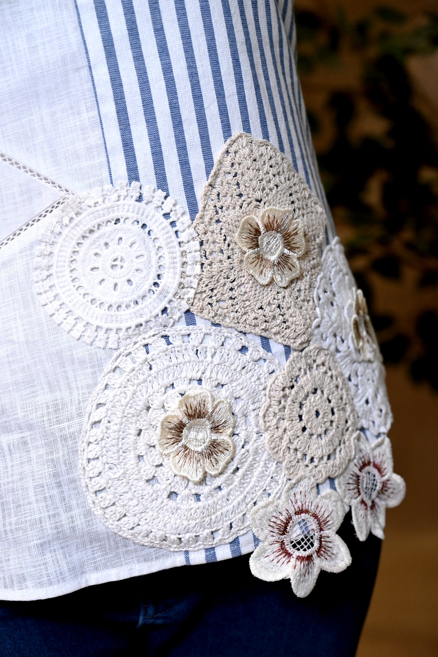 BLUE STRIPE LINEN SHIRT