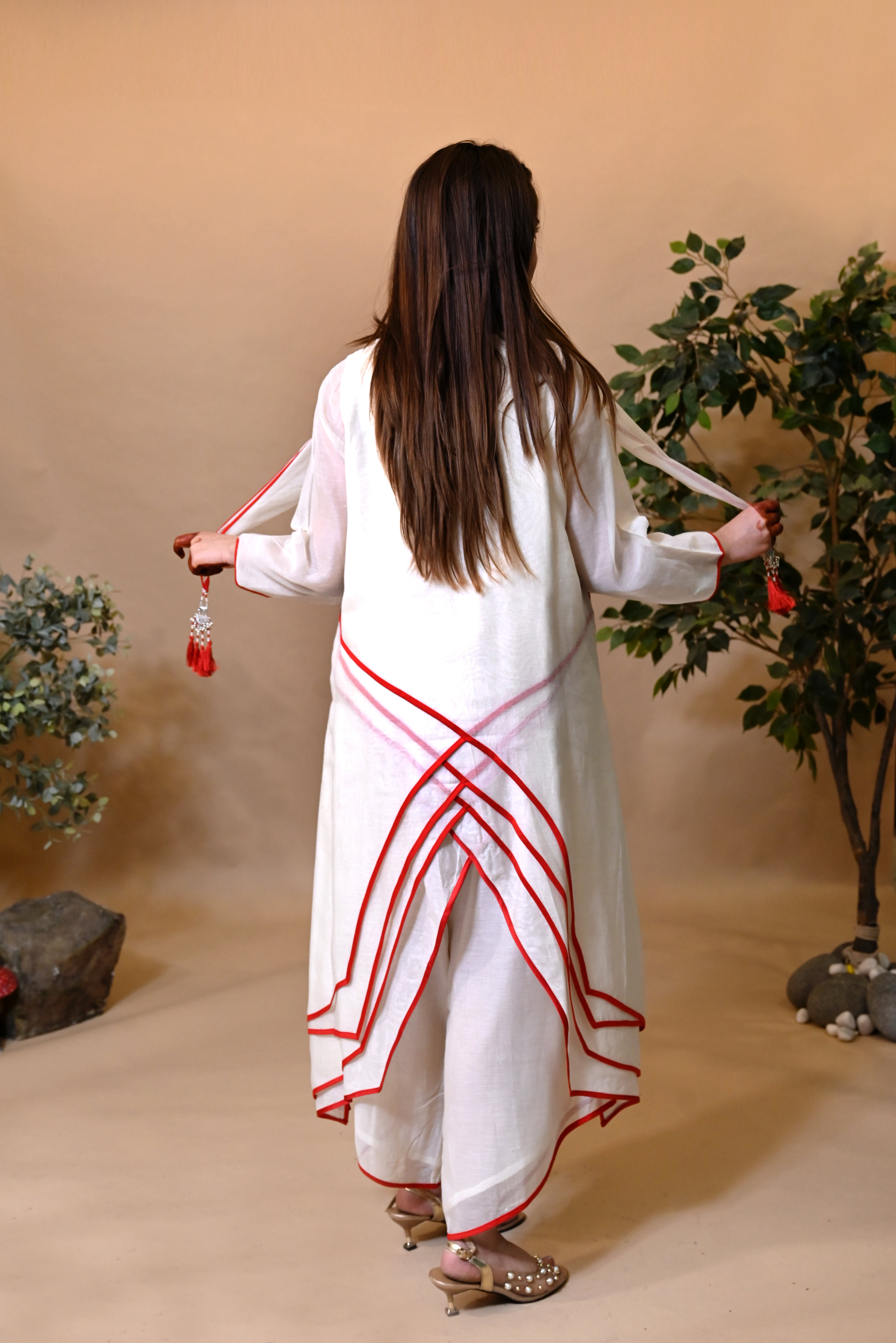 LALIMA – PURE CHANDERI LAYERED SUIT SET