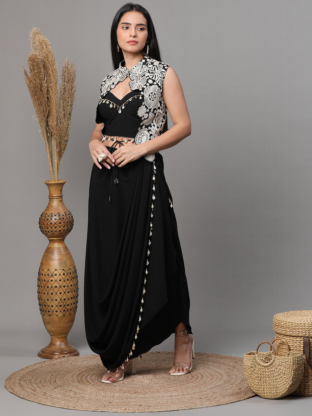 THE DARK BRALETTE DRAPE