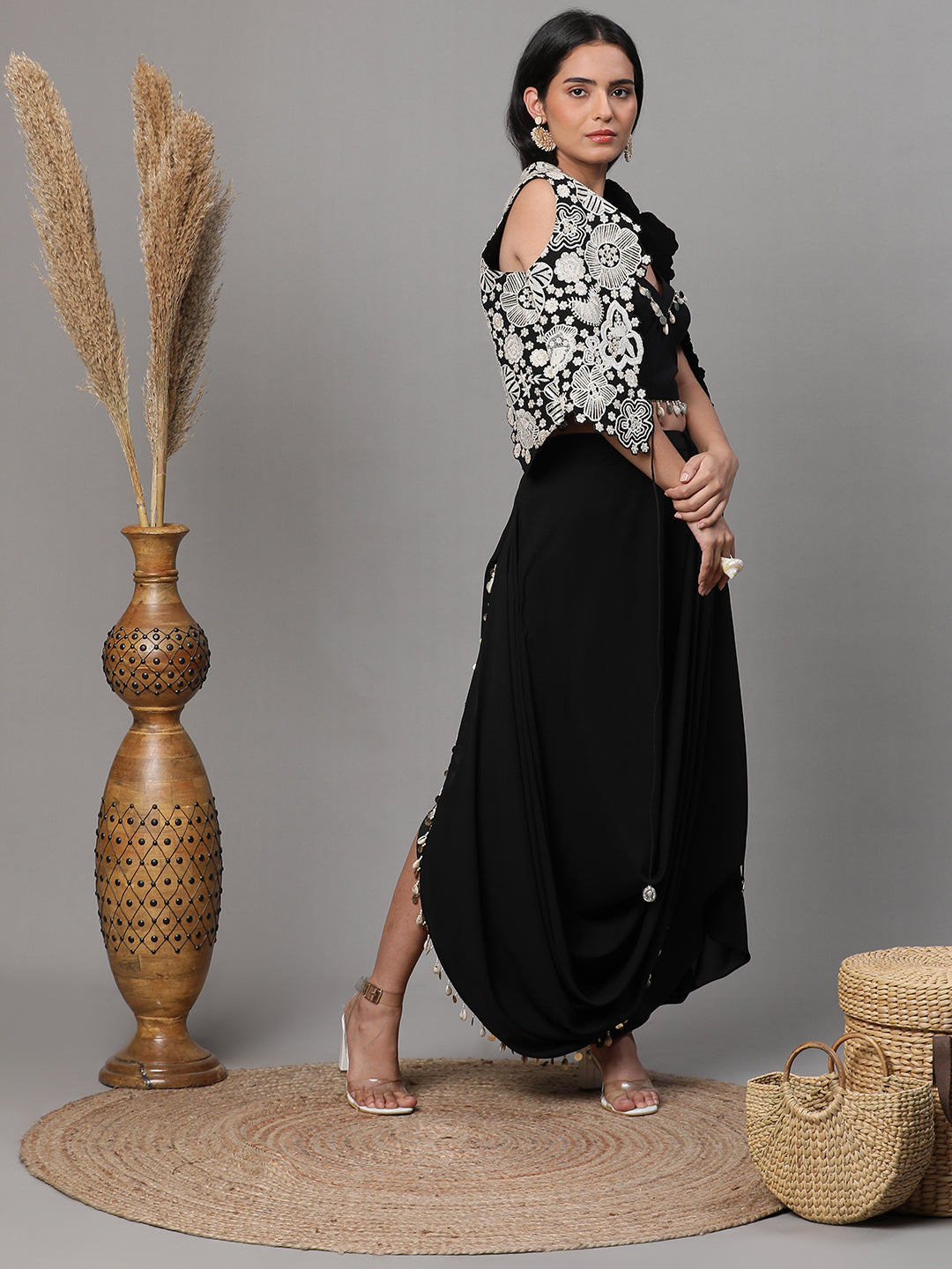 THE DARK BRALETTE DRAPE